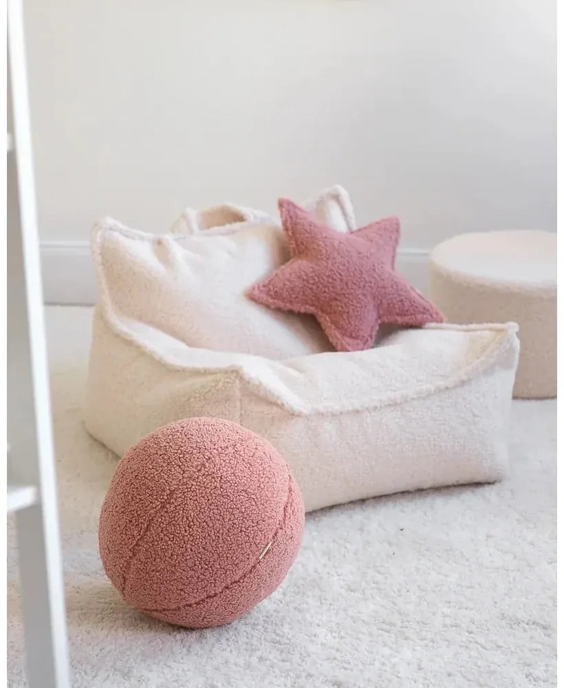 Różowa poduszka na sofę dziecięcą z materiału bouclé Ball – Wigiwama