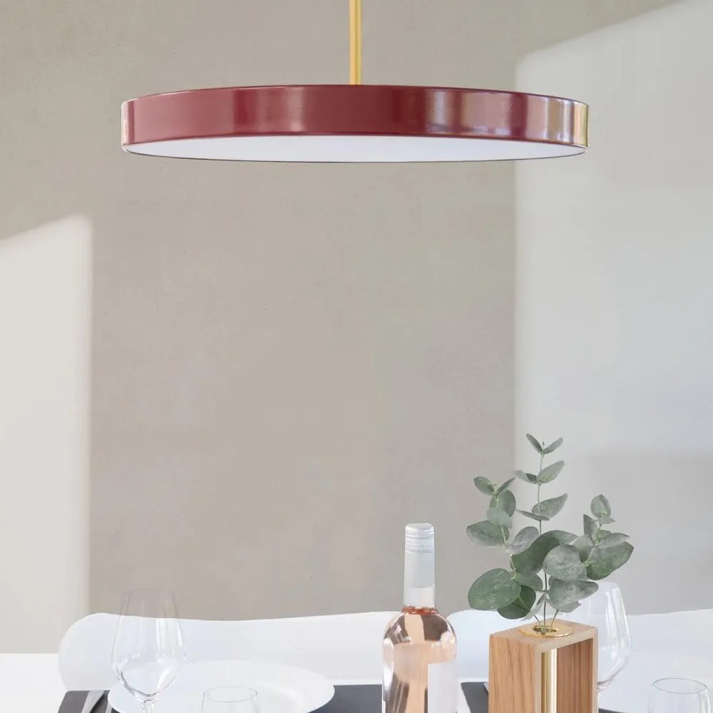 Czerwona lampa wisząca LED z metalowym kloszem ø 43 cm Asteria Medium – UMAGE