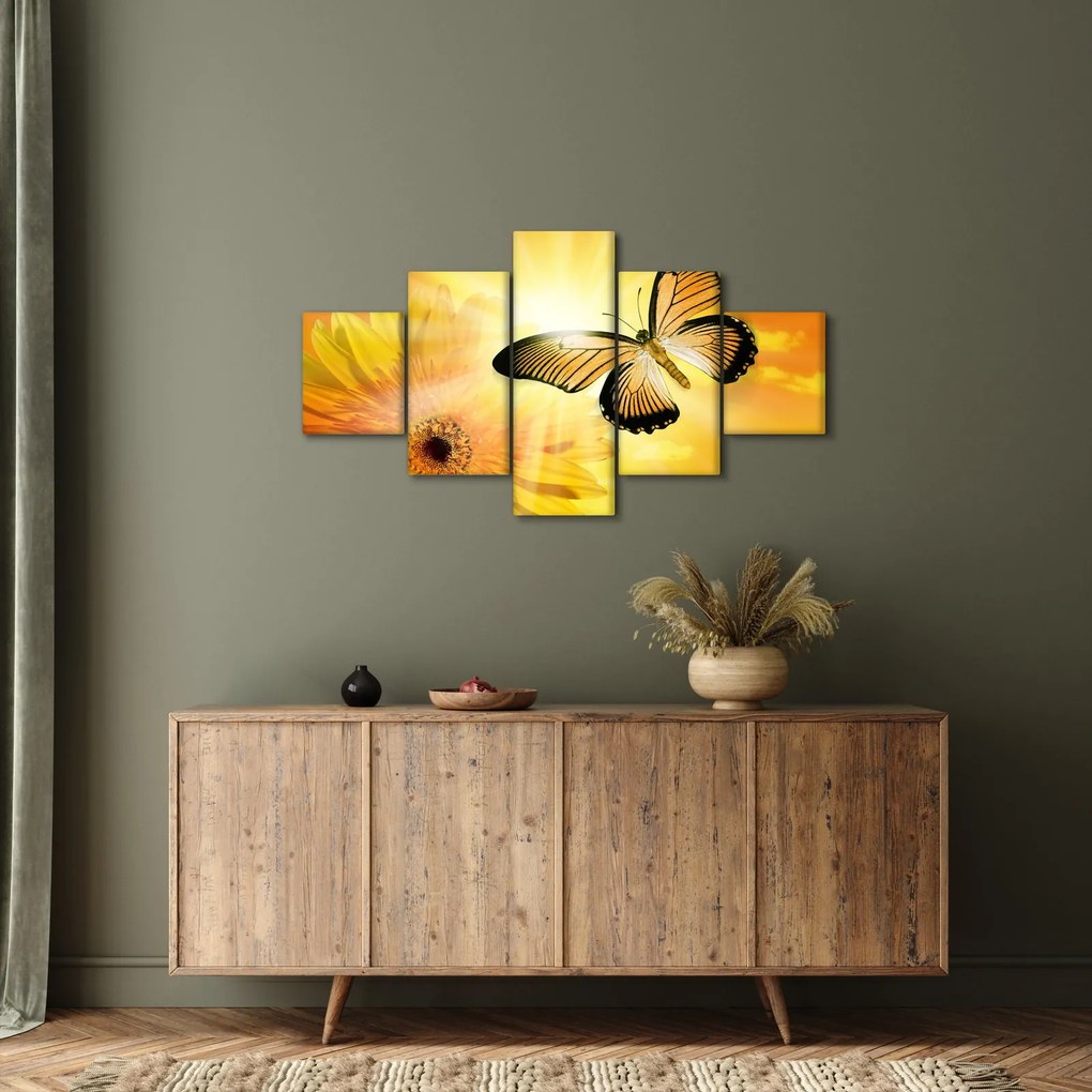 Obraz - Żółty motyl z kwiatkiem (125x70 cm)