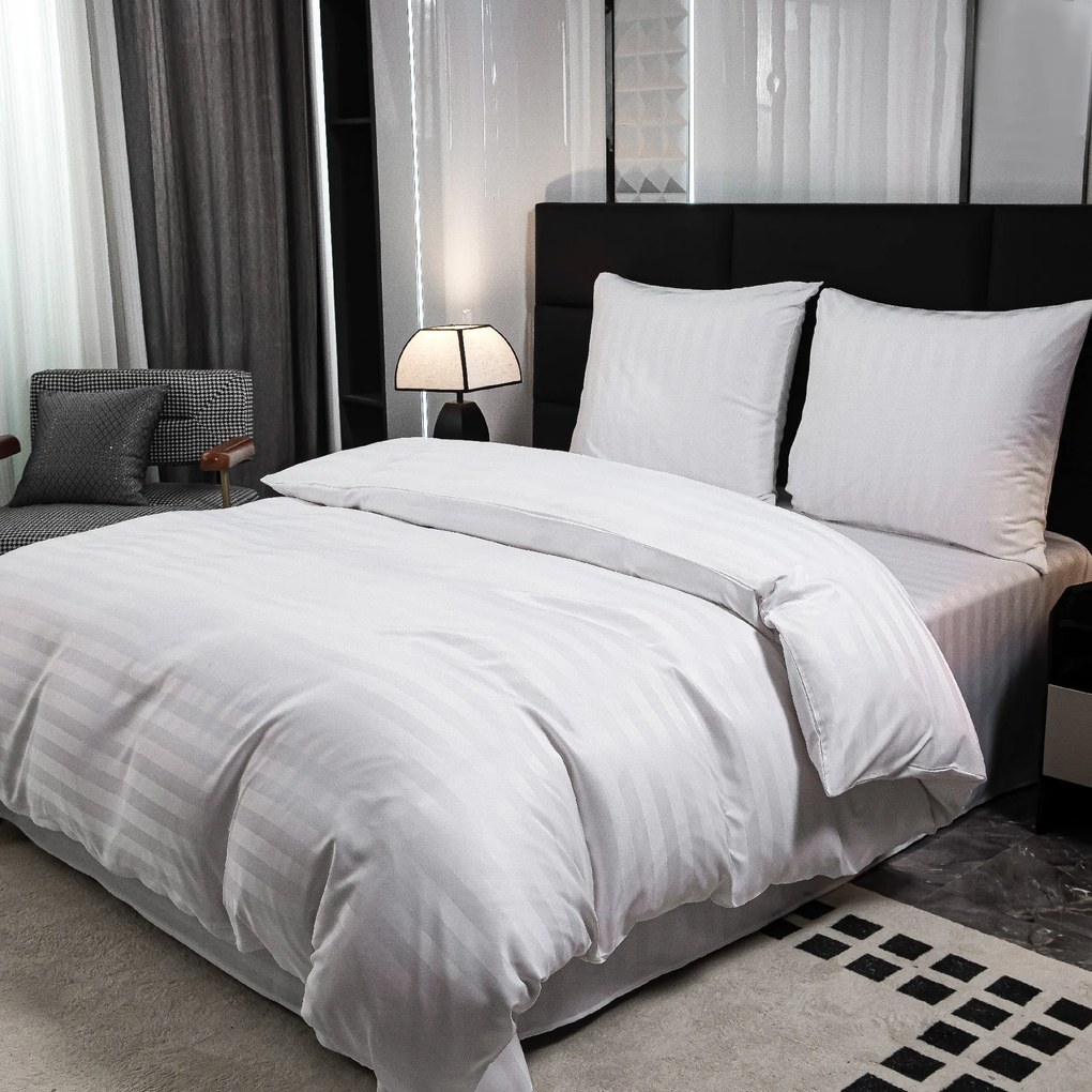PrzytulneMieszkanie.pl PrzytulneMieszkanie.pl Hotelowa pościel z mikrowłókna JASMINE biała - pasek 2 cm Rozmiar pościeli: 70 x 90 cm | 140 x 200 cm