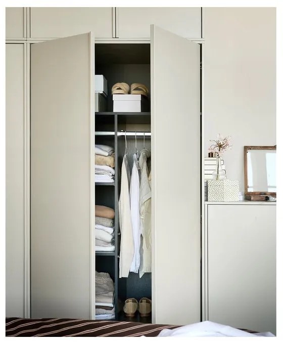 Kremowa szafa modułowa z litego drewna sosnowego 100x200 cm Daily – vtwonen