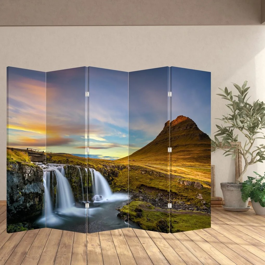 Parawan - Góra i wodospady na Islandii (210x170 cm)