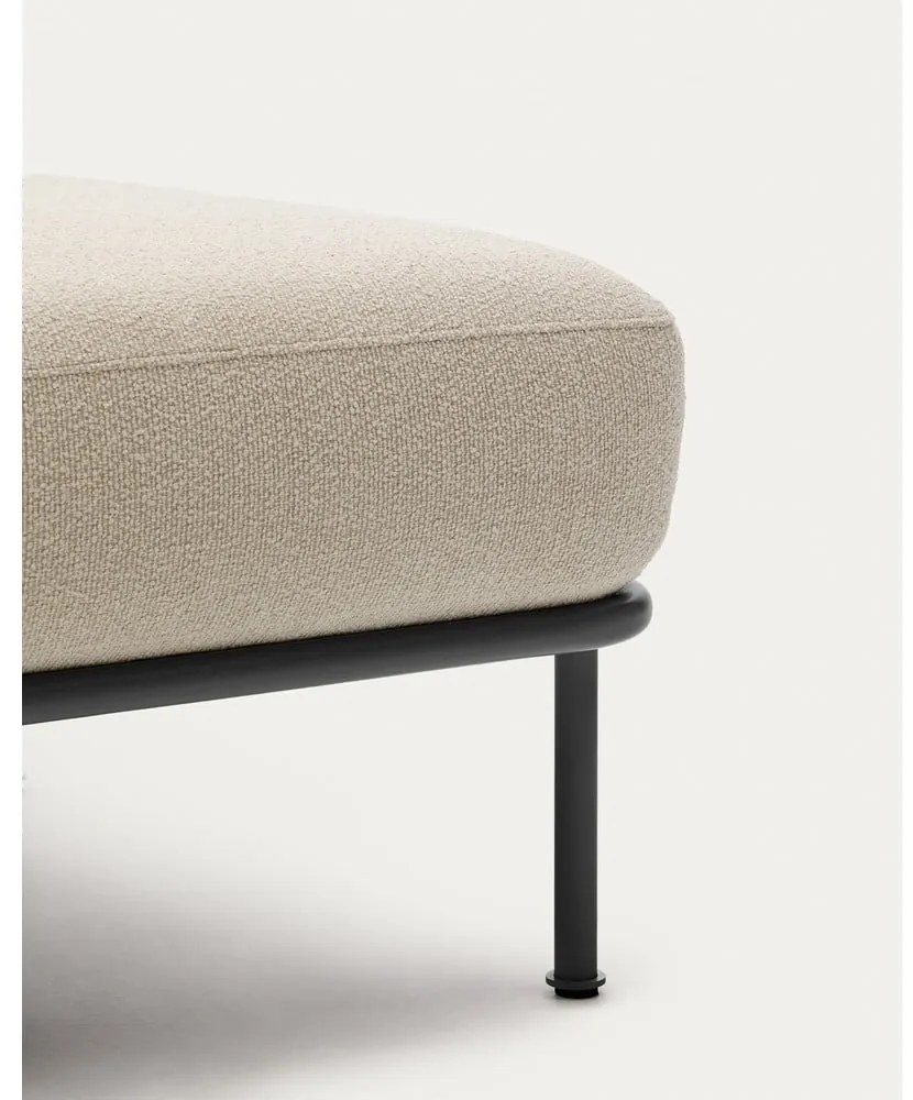 Beżowy podnóżek z materiału bouclé Aurum – Kave Home