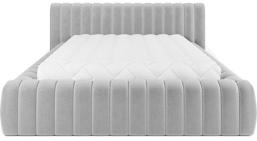 Jasnoszare tapicerowane łóżko dwuosobowe ze schowkiem ze stelażem 180x200 cm Carilla – ELTAP