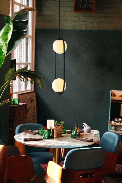 Elegancka lampa wisząca z białymi kloszami - 4X A199 A8-E02