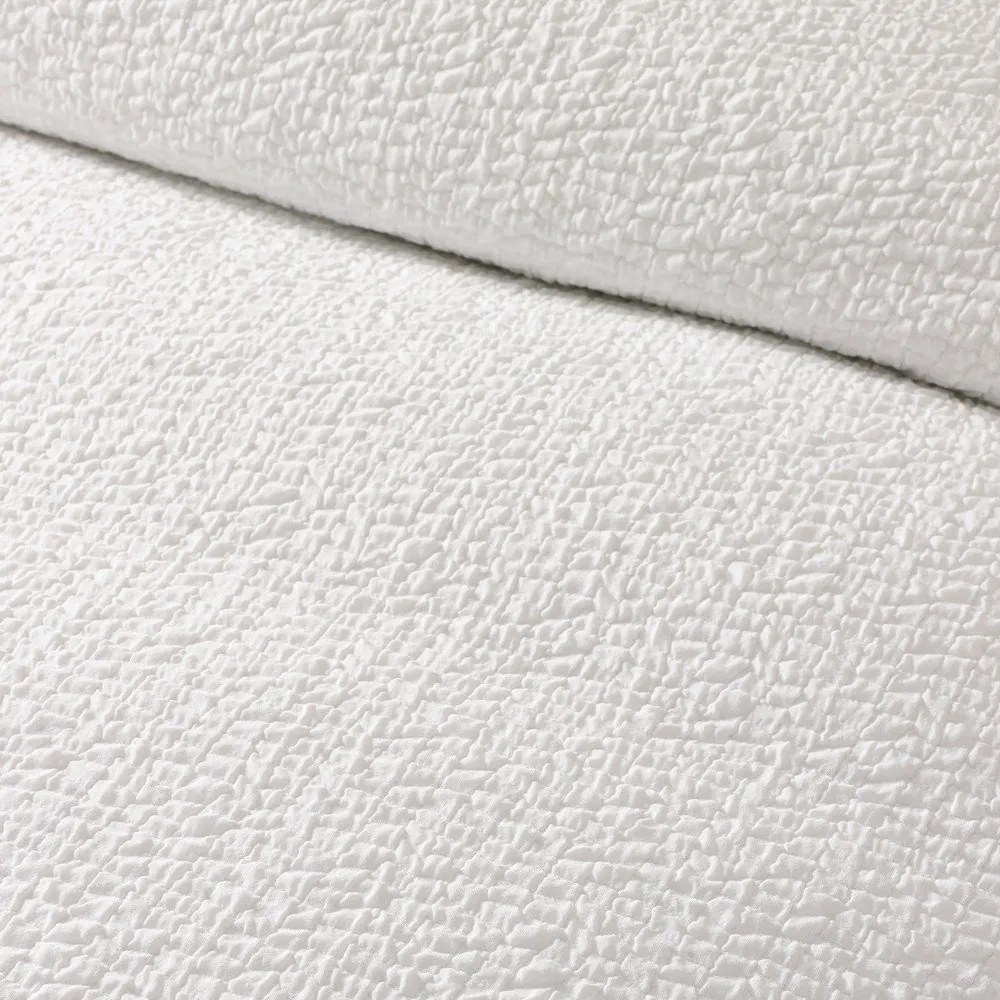 Biała pościel dwuosobowa z kory 230x220 cm Crinkle Seersucker – Catherine Lansfield