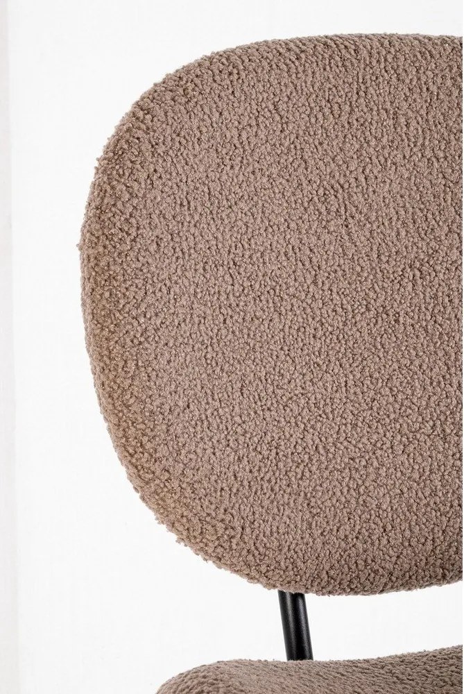 Beżowe tapicerowane krzesło Maddie – Yes Everyday