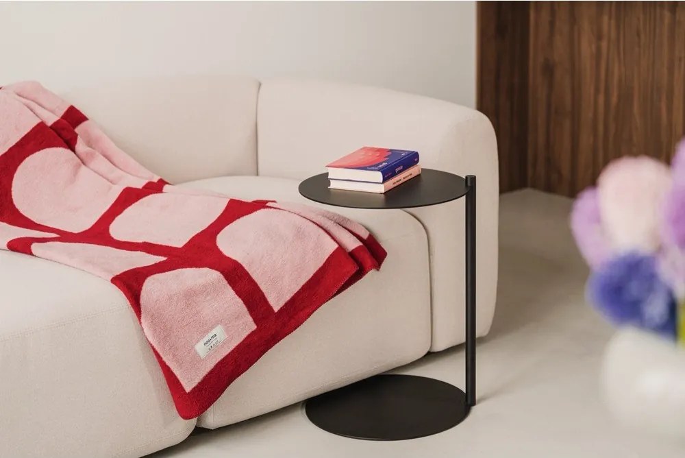 Czerwono-różowy koc 150x200 cm Gilli – noo.ma