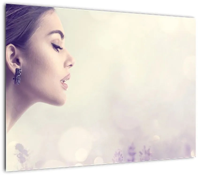 Obraz na szkle kobiety z lawendą (70x50 cm)