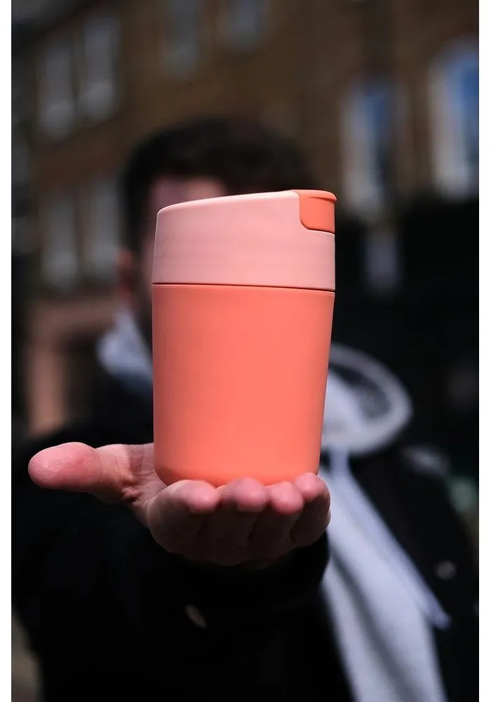 Pomarańczowy kubek podróżny 450 ml Sipp – Joseph Joseph