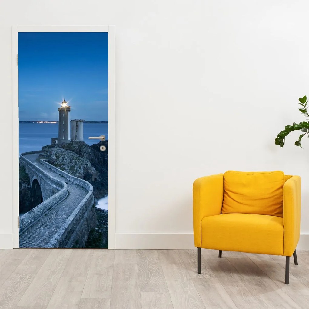 Fototapeta na drzwi - Latarnia morska i morze (95x205cm)