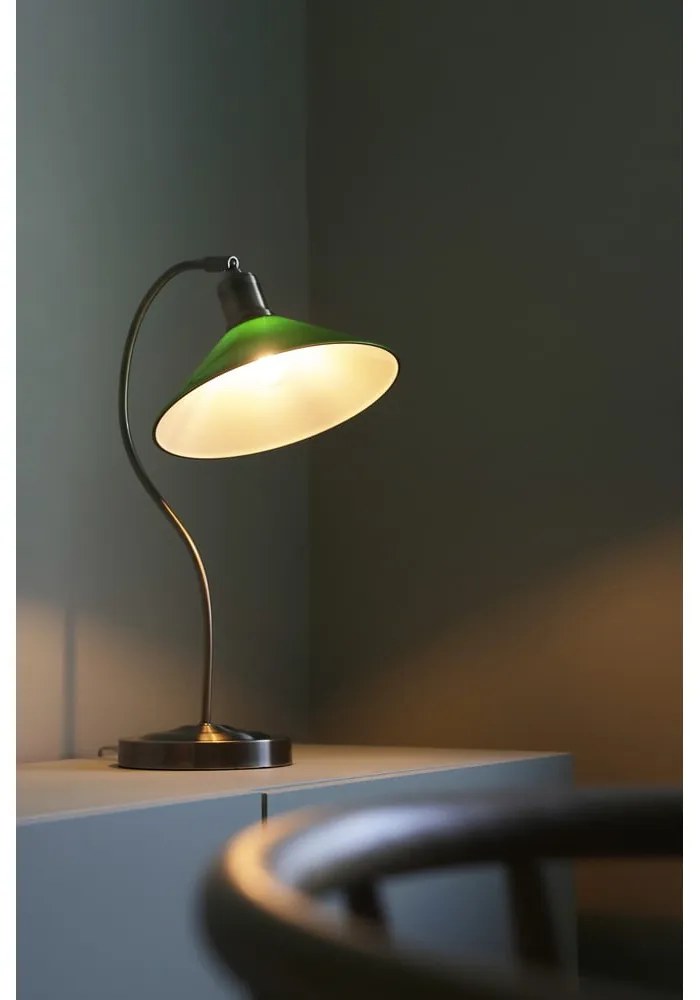 Lampa stołowa w kolorze mosiądzu z zielonym szklanym kloszem (wysokość 49 cm) Vela – Markslöjd