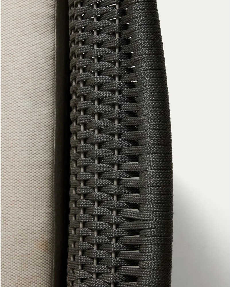 Beżowy tapicerowany fotel ogrodowy Alipa – Kave Home