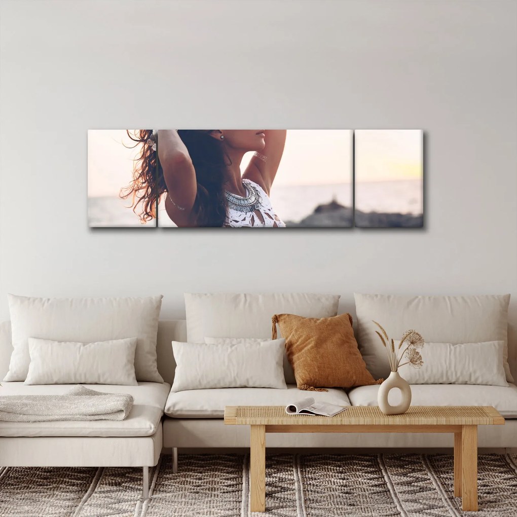 Obraz kobiety na plaży (170x50 cm)