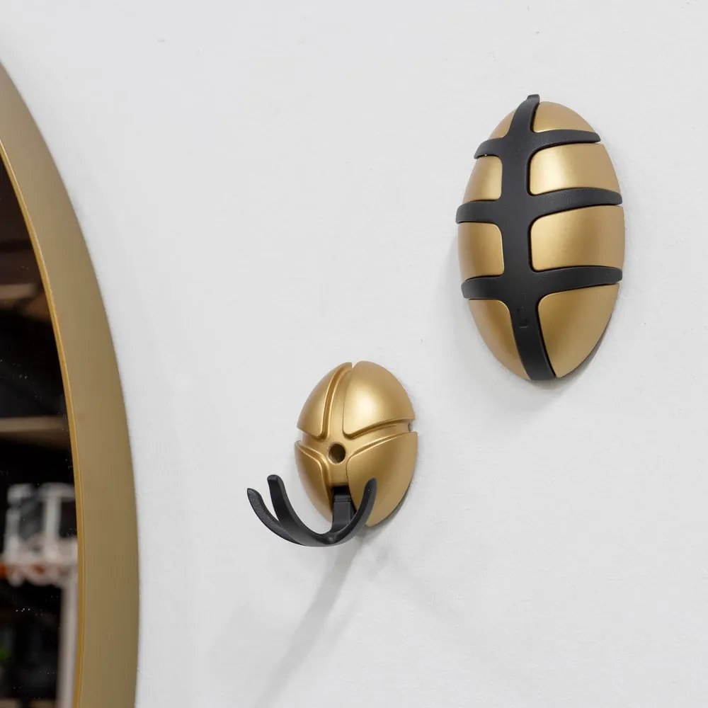 Haczyk ścienny w kolorze złota Bug – Spinder Design