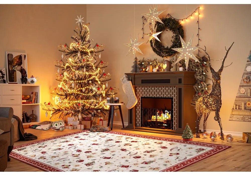 Czerwony dywan z mieszanki bawełny ze świątecznym motywem 160x230 cm Toy's Delight Red Christmas – Villeroy&amp;Boch