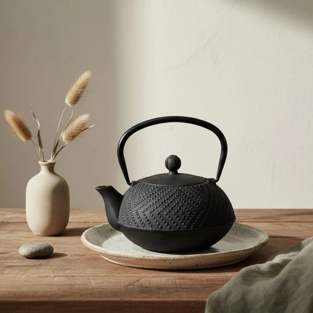 Czajnik żeliwny z zaparzaczem KAMIN, 900 ml