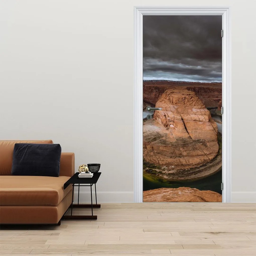 Fototapeta na drzwi - Jezioro w klifie (95x205cm)