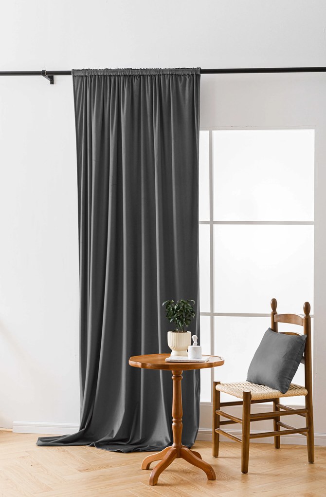 Szara zaciemniająca zasłona VELVET 140x250 cm Zawieszanie: Metalowe pierścienie