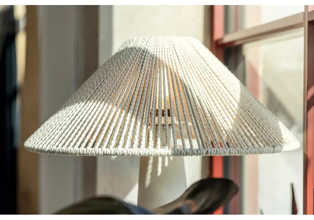 Beżowa lampa stołowa z tekstylnym kloszem (wysokość 50 cm) Favoro – Markslöjd