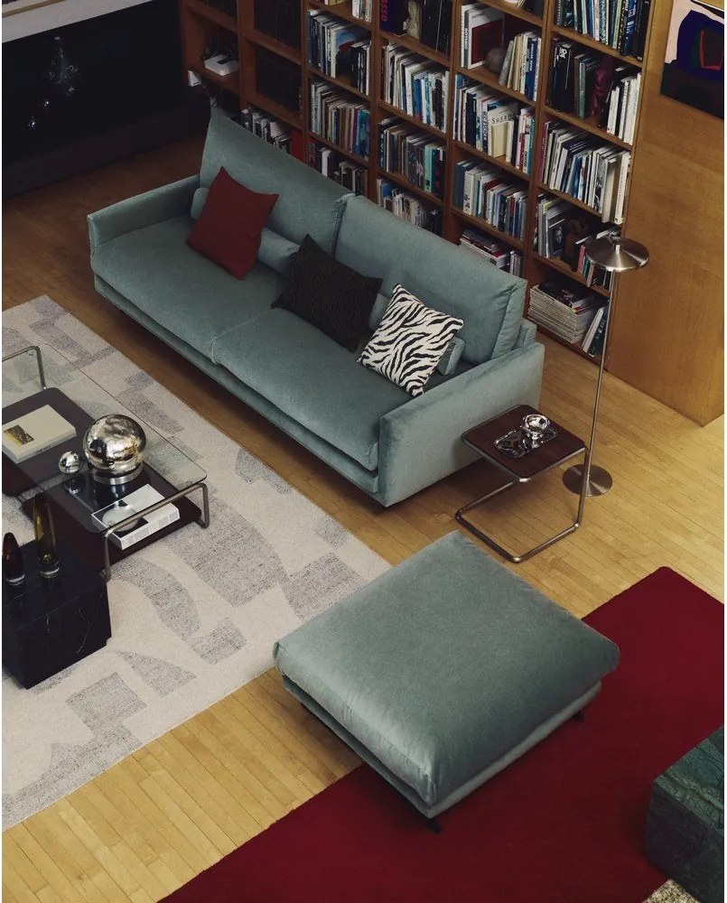 Lampa stojąca w kolorze srebra z metalowym kloszem (wysokość 130 cm) Nuvira – Kave Home