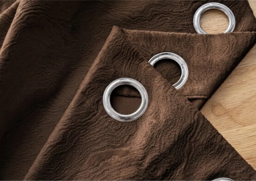 Zaciemniająca zasłona DUNES VELVET 140x250 cm, brązowa Zawieszanie: Metalowe pierścienie