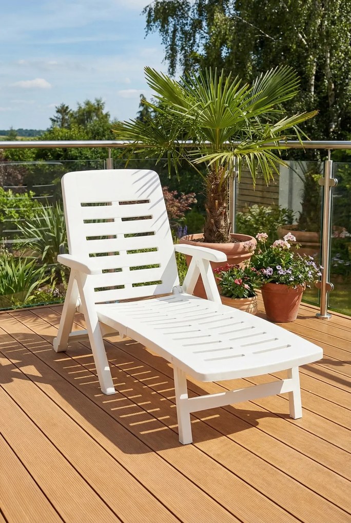 Biały rozkładany leżak ogrodowy T3-M96