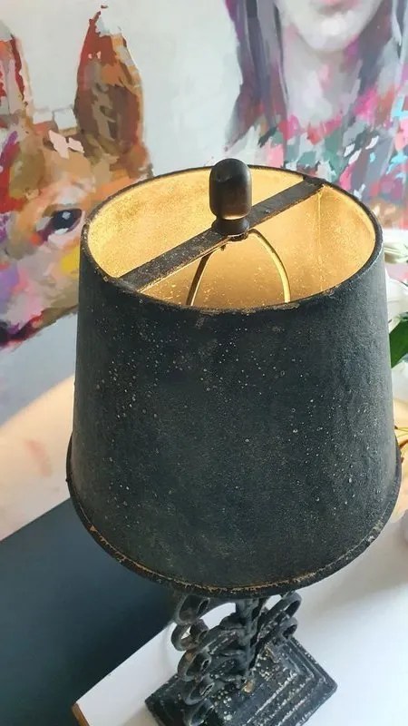Lampa stołowa