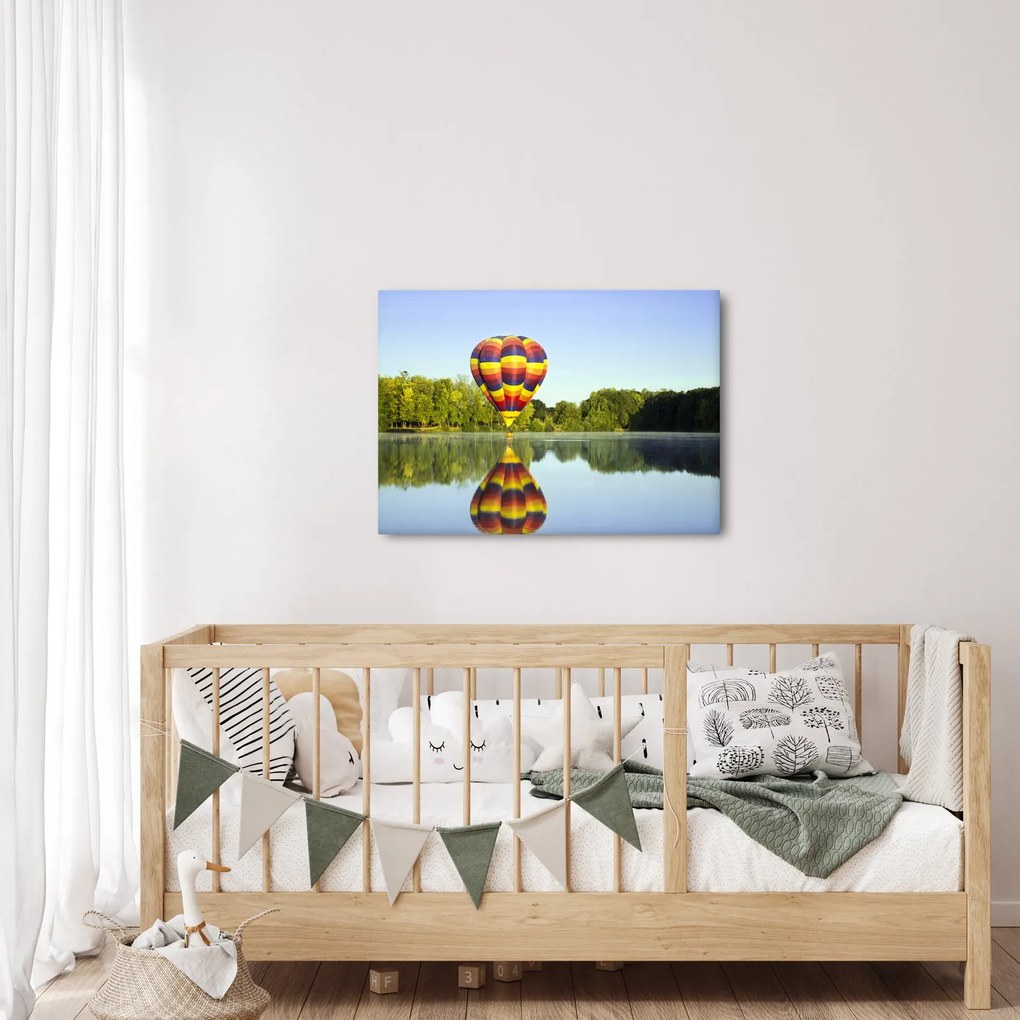 Obraz balonu na ogrzane powietrze nad jeziorem (70x50 cm)