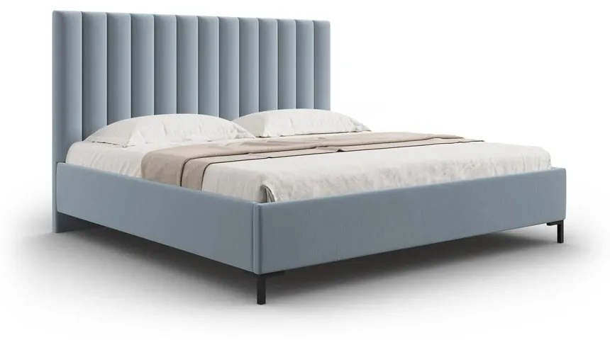 Jasnoniebieskie tapicerowane łóżko dwuosobowe ze schowkiem i stelażem 200x200 cm Casey – Mazzini Beds