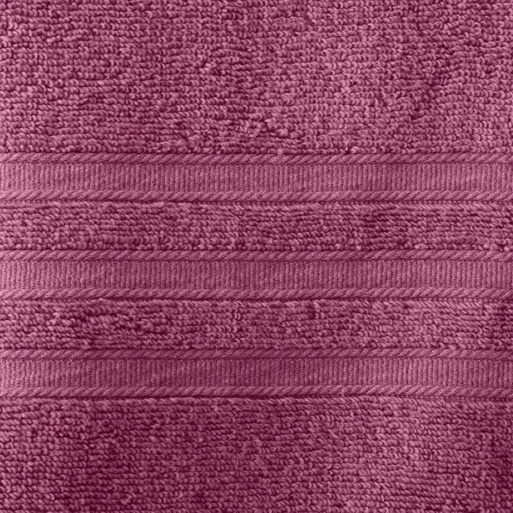 Ciemnoróżowy bawełniany ręcznik kąpielowy frotte 70x120 cm Zero Twist – Catherine Lansfield