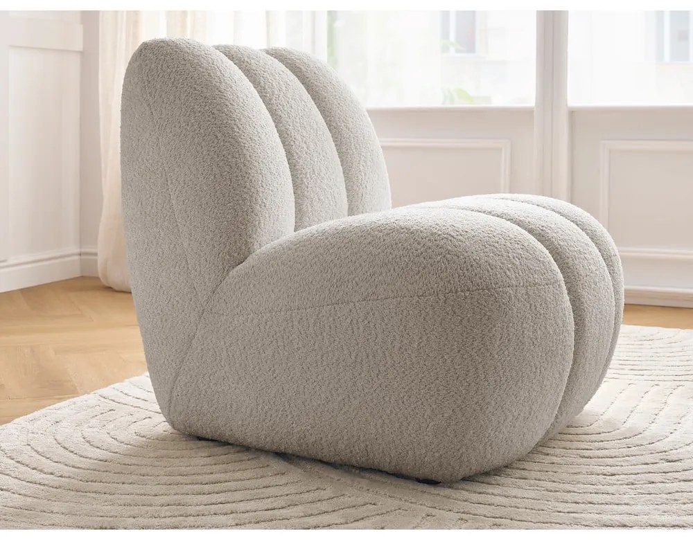 Beżowy fotel z materiału bouclé Janissaire – Bobochic Paris