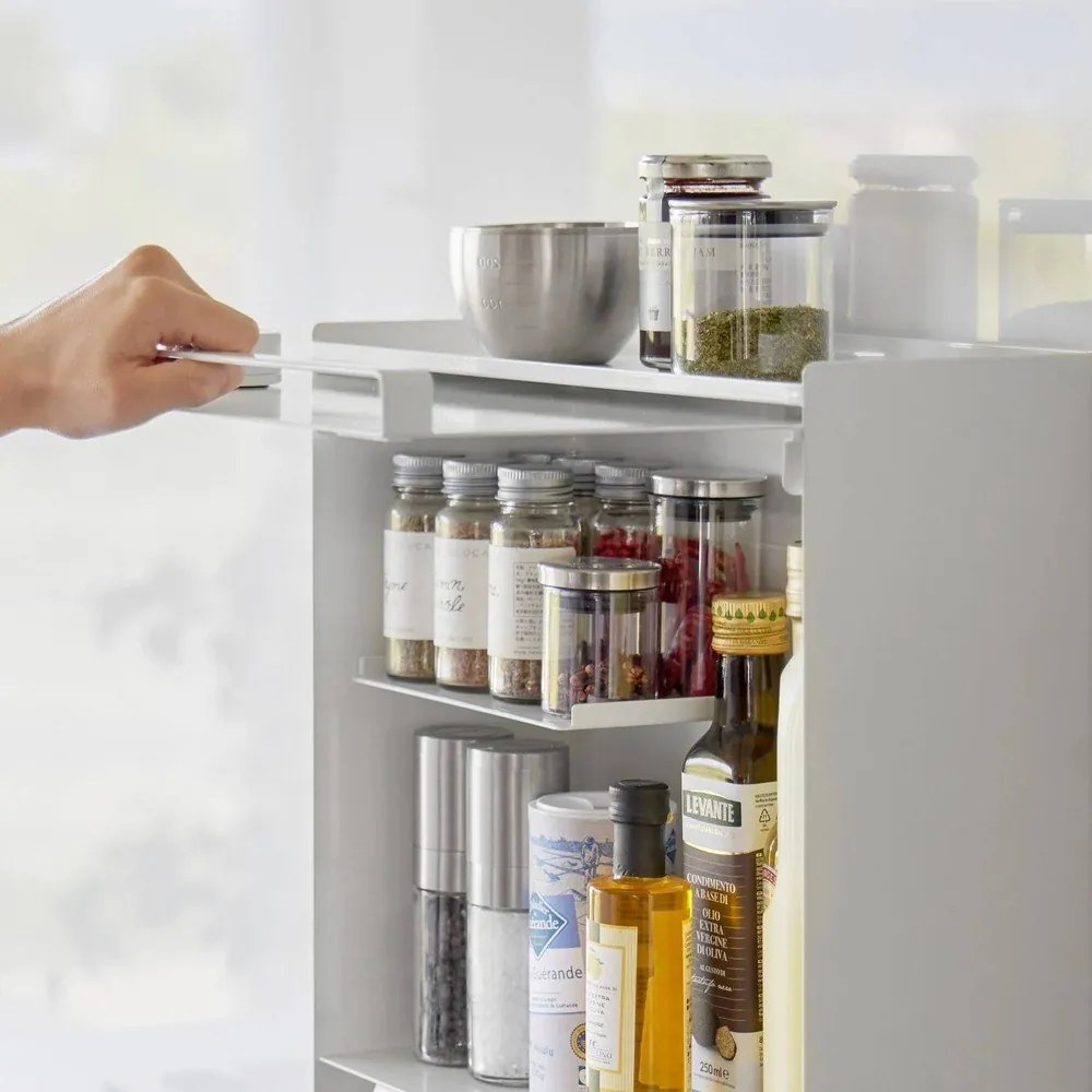 Metalowy organizer na przyprawy Tower – YAMAZAKI