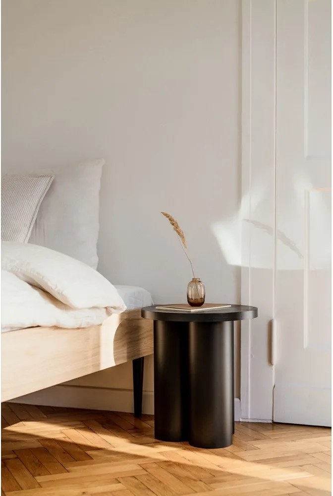 Czarny stołek Oly – noo.ma