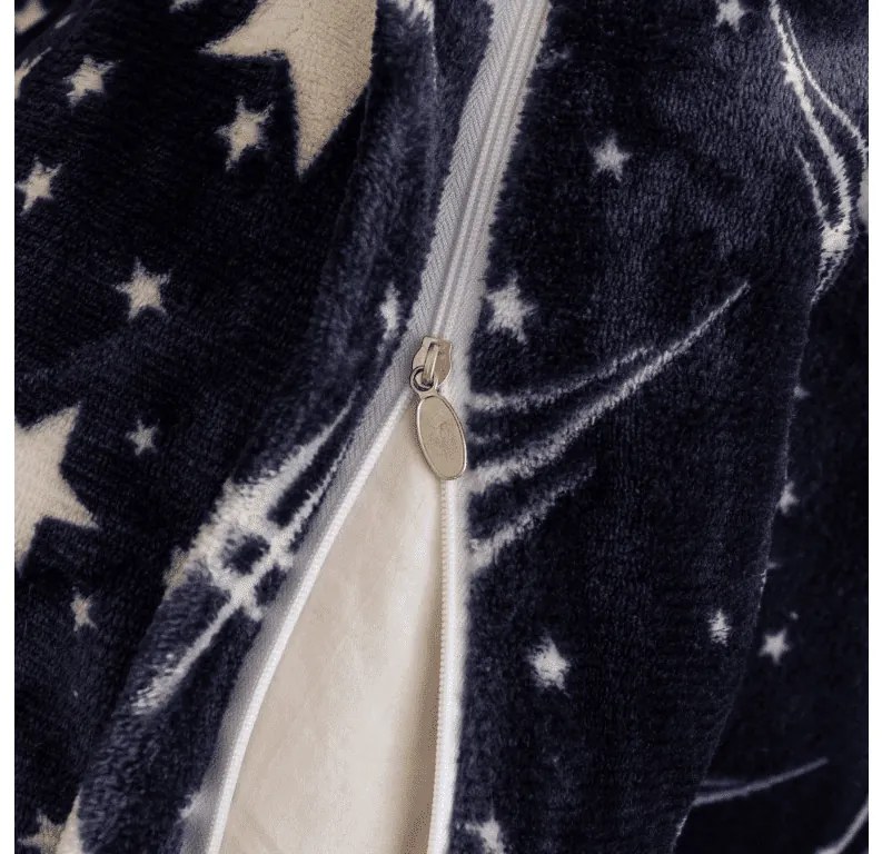 PrzytulneMieszkanie.pl PrzytulneMieszkanie.pl PrzytulneMieszkanie.pl Zestaw pościeli z mikropluszu STARLIGHT ciemnoniebieski + prześcieradło z mikropluszu SOFT 180x200 cm białe, podwójne łóżko