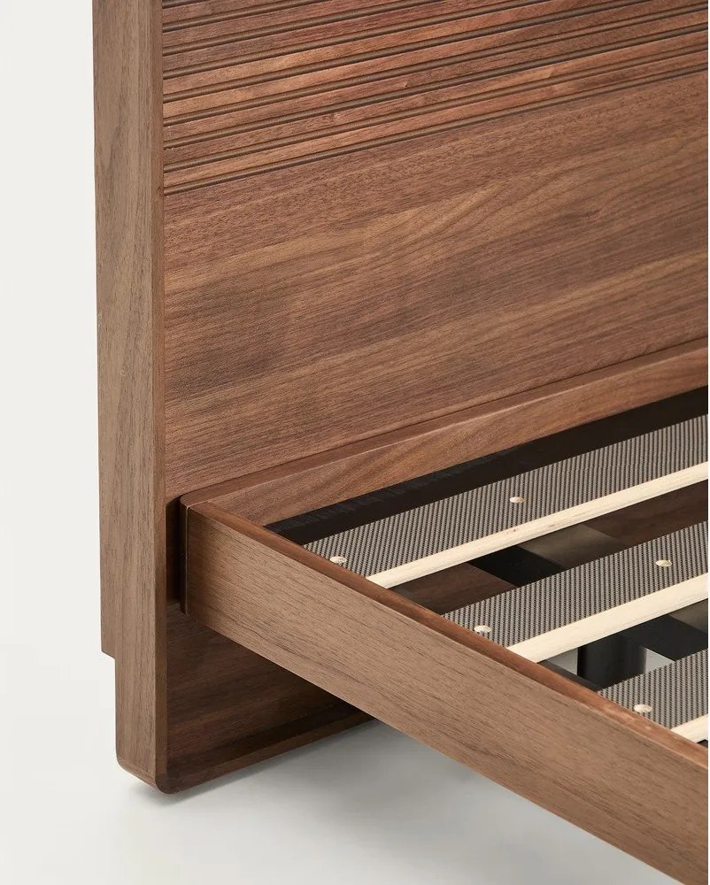 Brązowe łóżko dwuosobowe z litego drewna brzozowego ze stelażem 180x200 cm Norlen – Kave Home