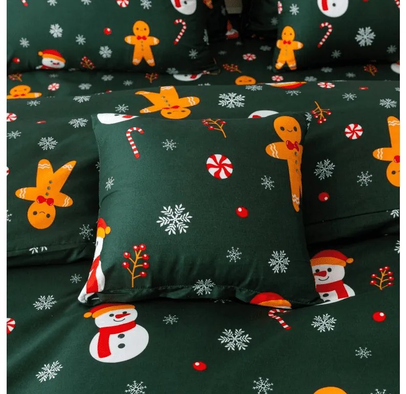 PrzytulneMieszkanie.pl PrzytulneMieszkanie.pl Prześcieradła z mikrofibry SNOWMAN AND GINGERBREAD w kolorze zielonym Rozmiar pościeli: 2 szt 70 x 90 cm | 200 x 220 cm