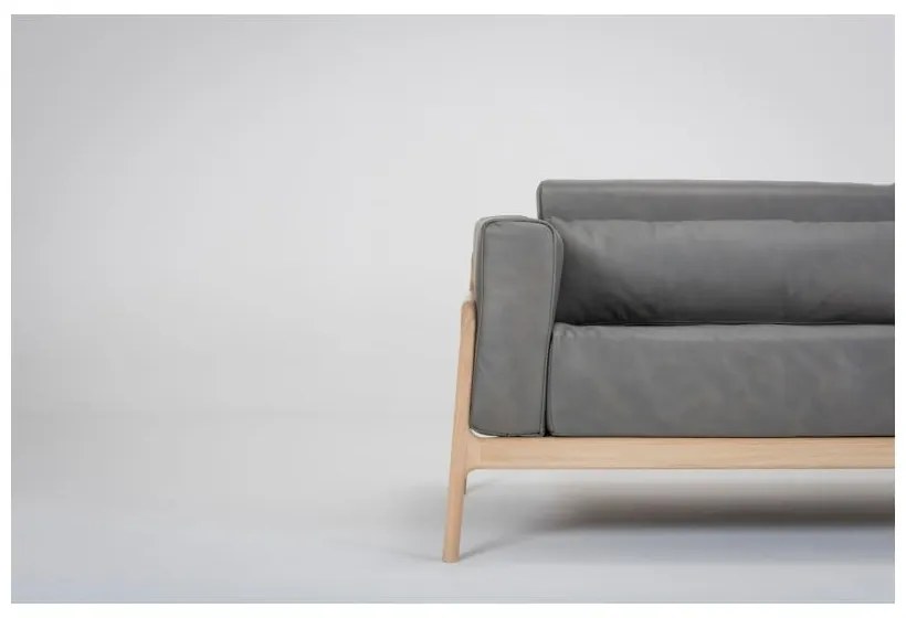 Ciemnoszara sofa z bawolej skóry z konstrukcją z litego drewna dębowego Gazzda Fawn, 210 cm