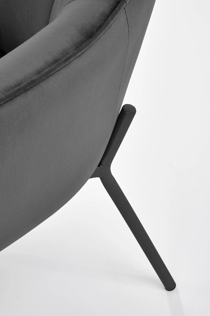 Pikowany fotel wypoczynkowy z podłokietnikami Castel