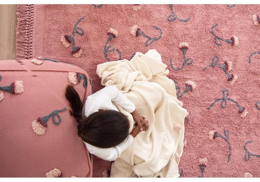 Różowy dziecięcy worek do siedzenia English Garden – Lorena Canals