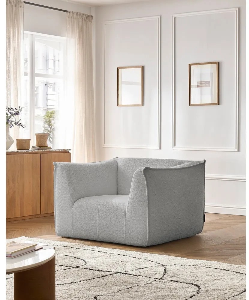 Jasnoszary fotel z materiału bouclé Giorgia – Bobochic Paris