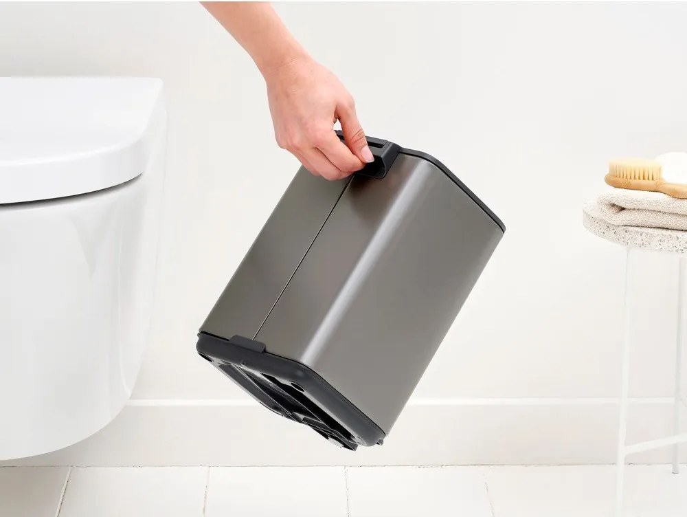 Szary stalowy kosz na śmieci z pedałem 4 l Bo – Brabantia