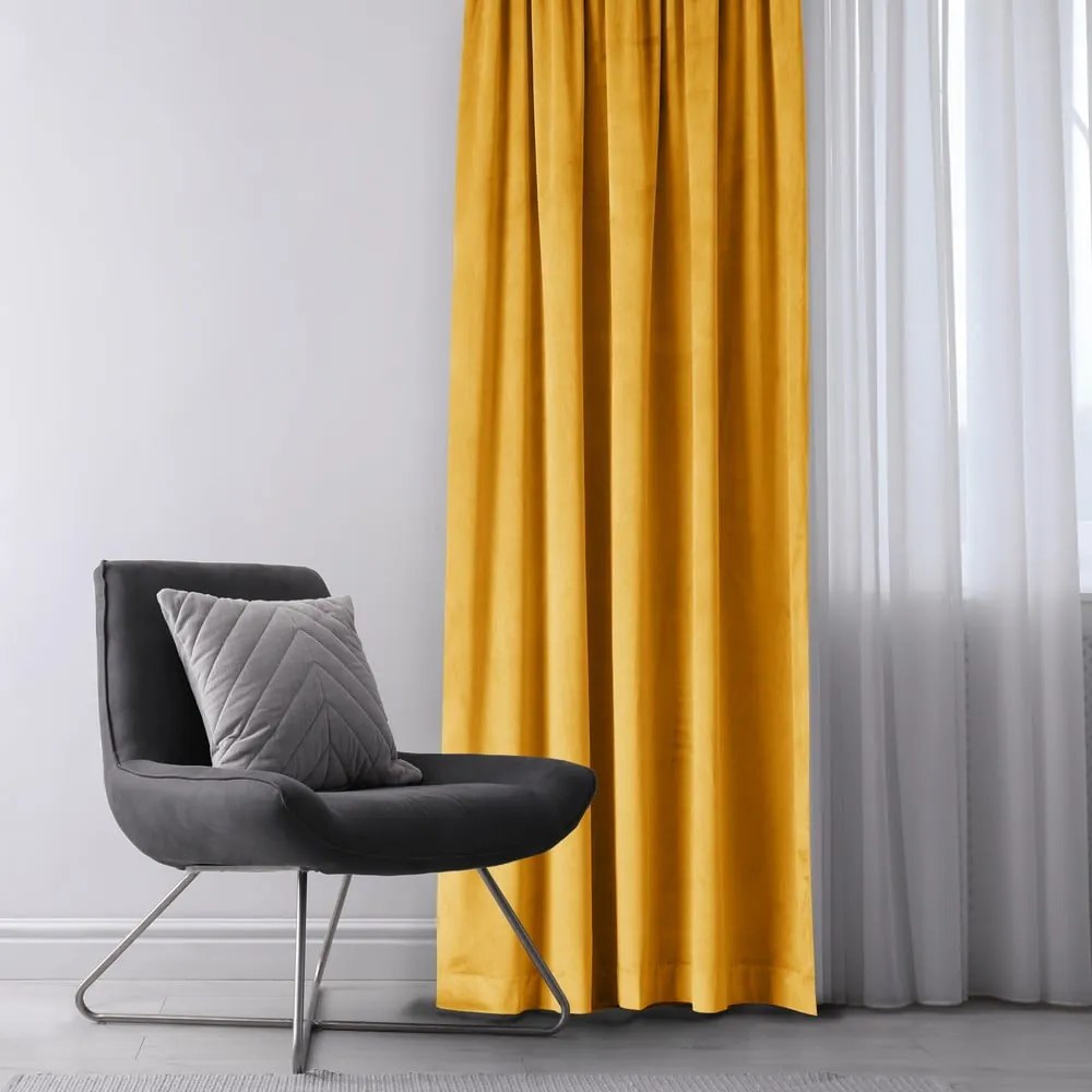 Żółta aksamitna zasłona częściowo zaciemniająca (dimout) 140x245 cm Eyelets – Restilo