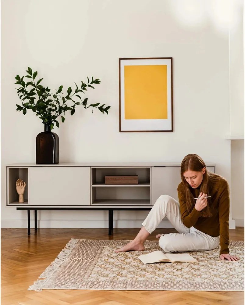 Szarobeżowa szafka pod TV 189x61x42 cm Mod – noo.ma