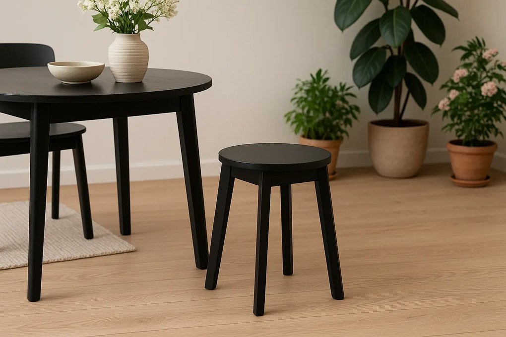 Czarny drewniany taboret W7-F42