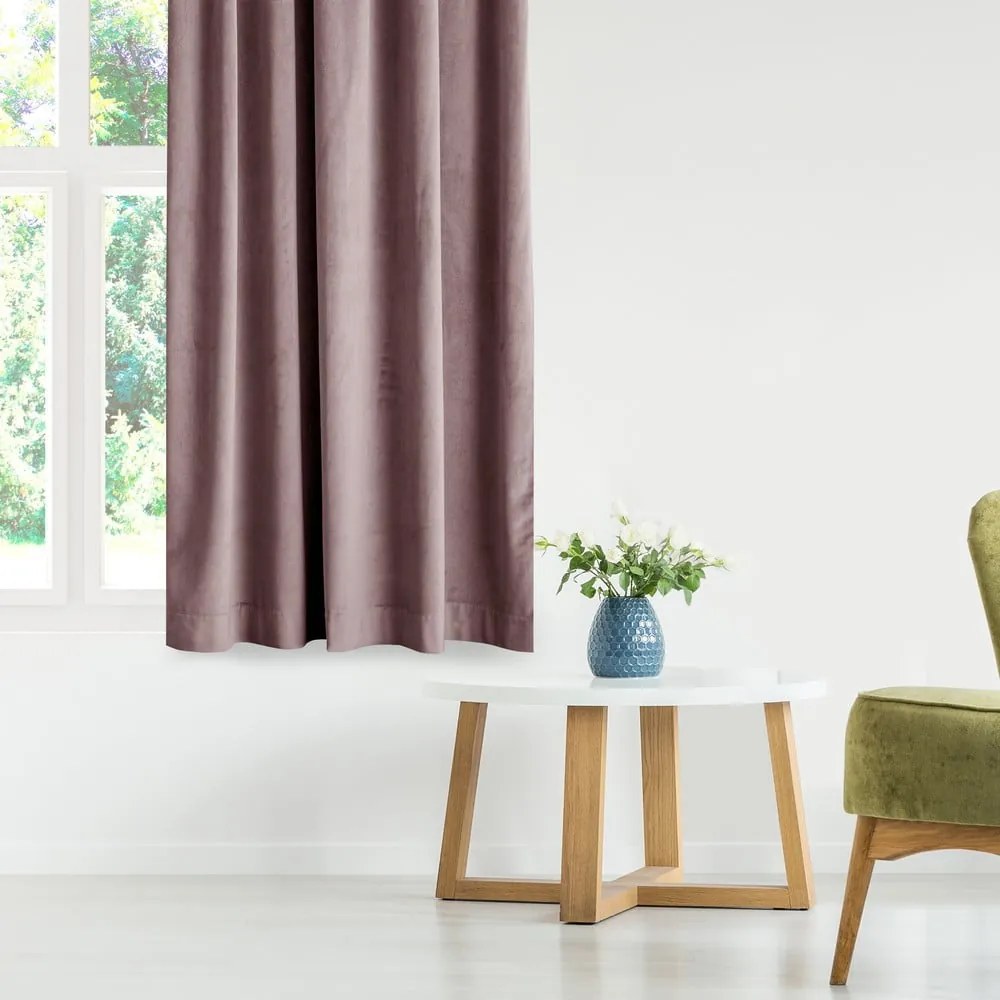 Jasnobrązowa aksamitna zasłona częściowo zaciemniająca (dimout) 140x270 cm Eyelets – Restilo
