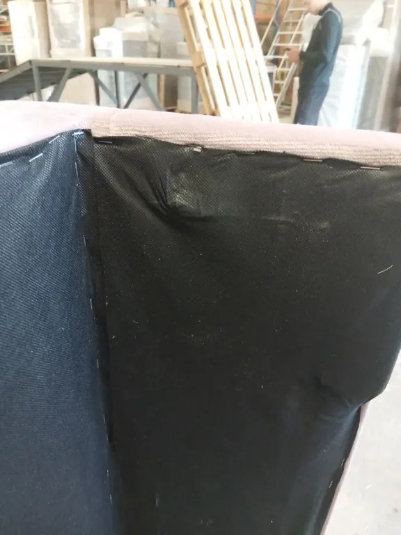 Promocja Różowa rozkładana sofa narożna ZENA, dwustronna druga jakość