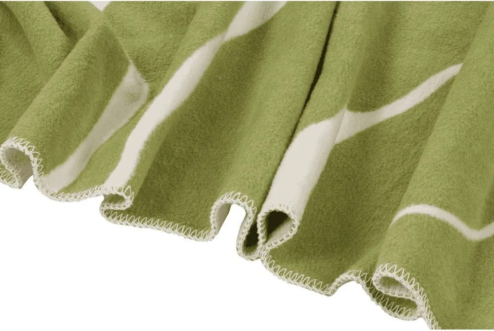 Zielono-kremowy koc 150x200 cm Felu – noo.ma