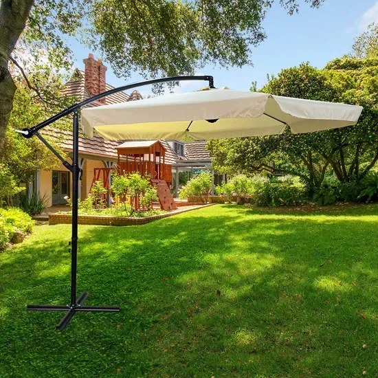 Beżowy parasol do ogrodu - Epis