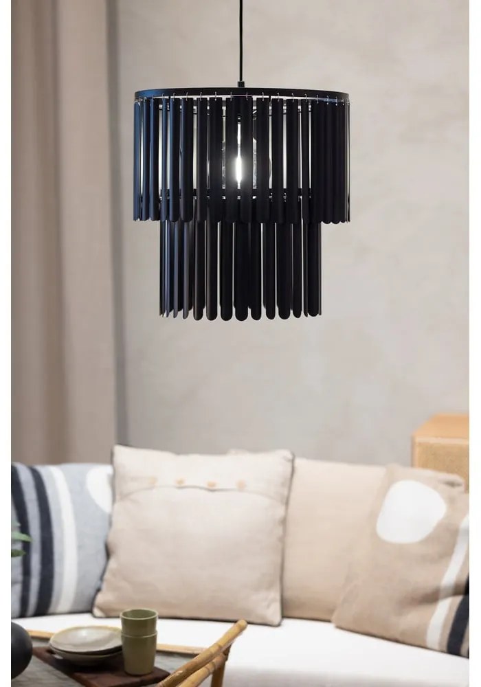 Lampa wisząca w kolorze matowej czerni z metalowym kloszem 42.5x42.5 cm Viento – Markslöjd